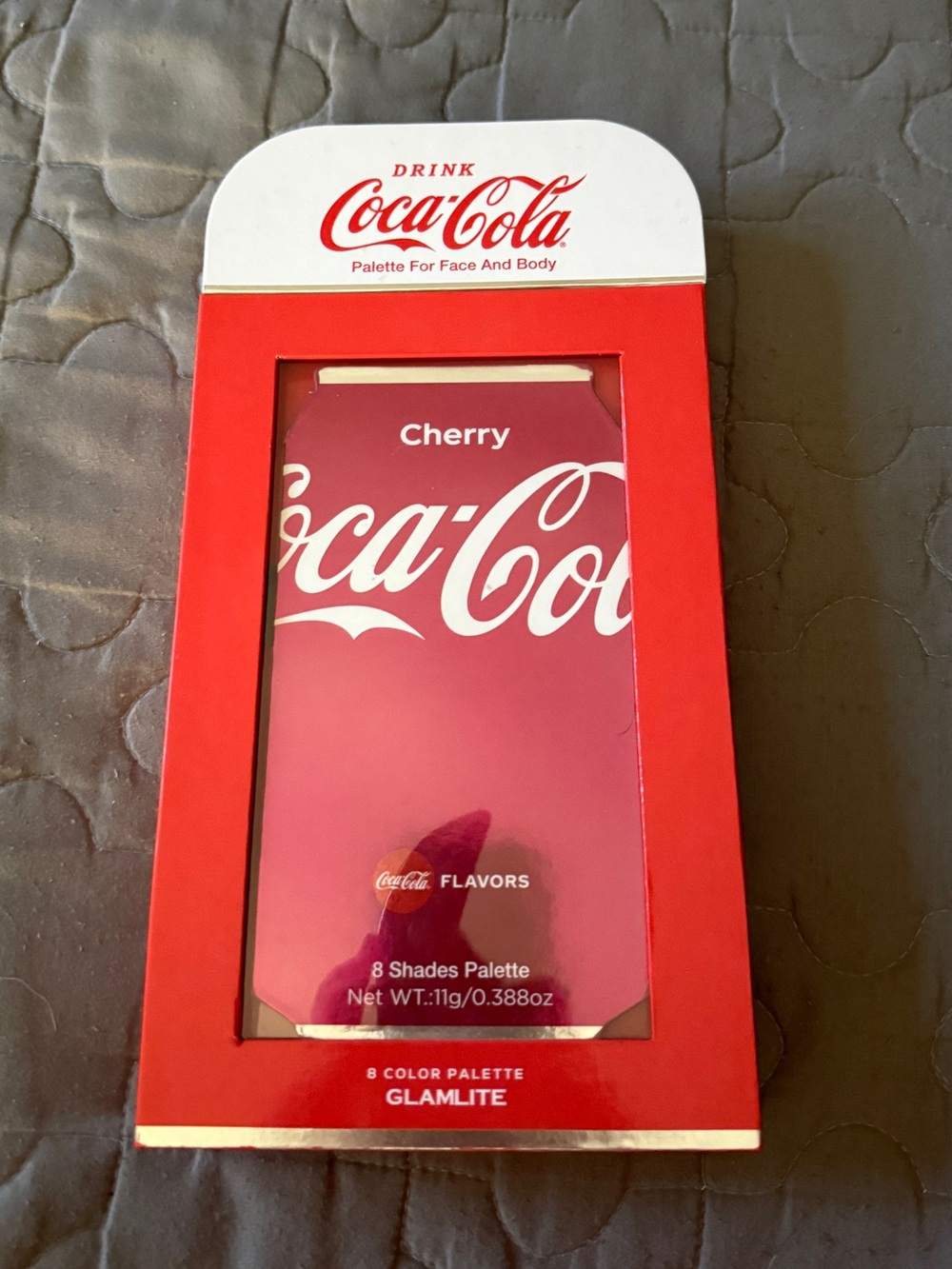BRAND NEW Glamlite Coca-Cola Cherry Makeup Palette